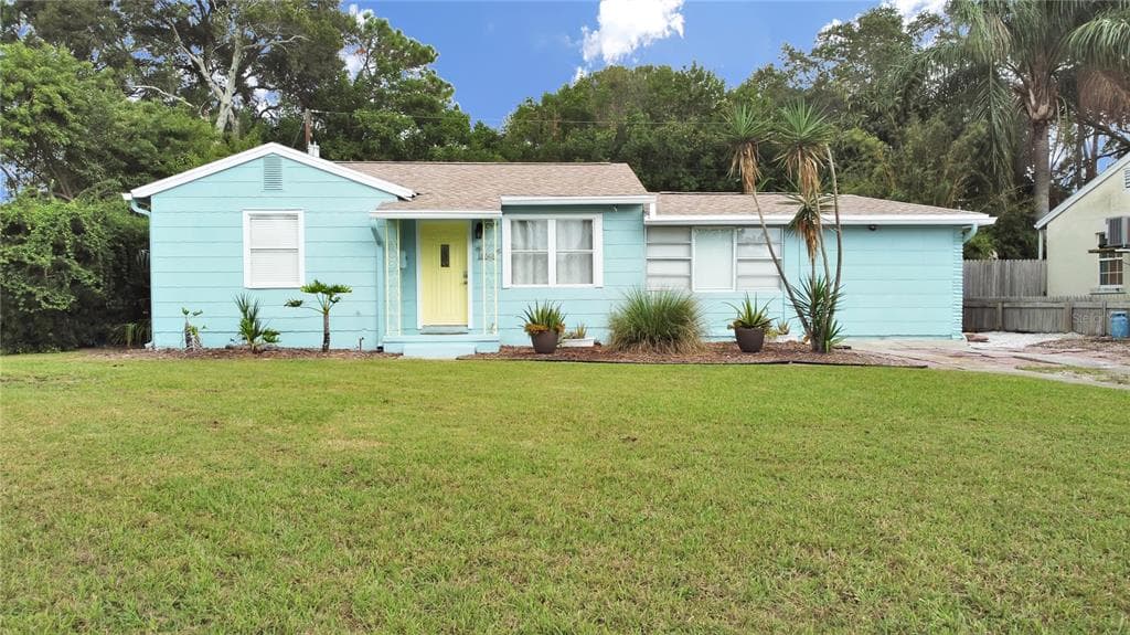 1249 ESSEX DRIVE N ST PETERSBURG, FL 33710