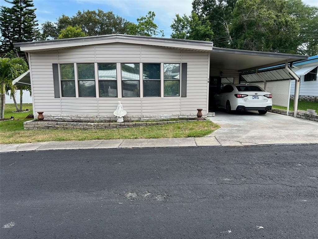19 PALM FOREST DRIVE UNIT 19 LARGO, FL 33770
