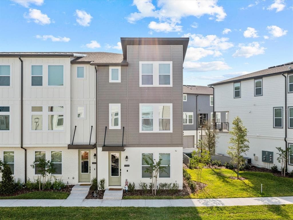 12535 WILLSTATTER AVENUE ORLANDO, FL 32827