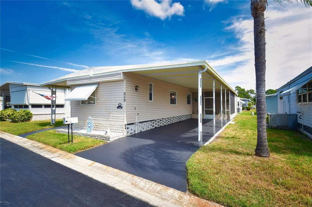 10481 PEACEFUL DRIVE UNIT 341 LARGO, FL 33773