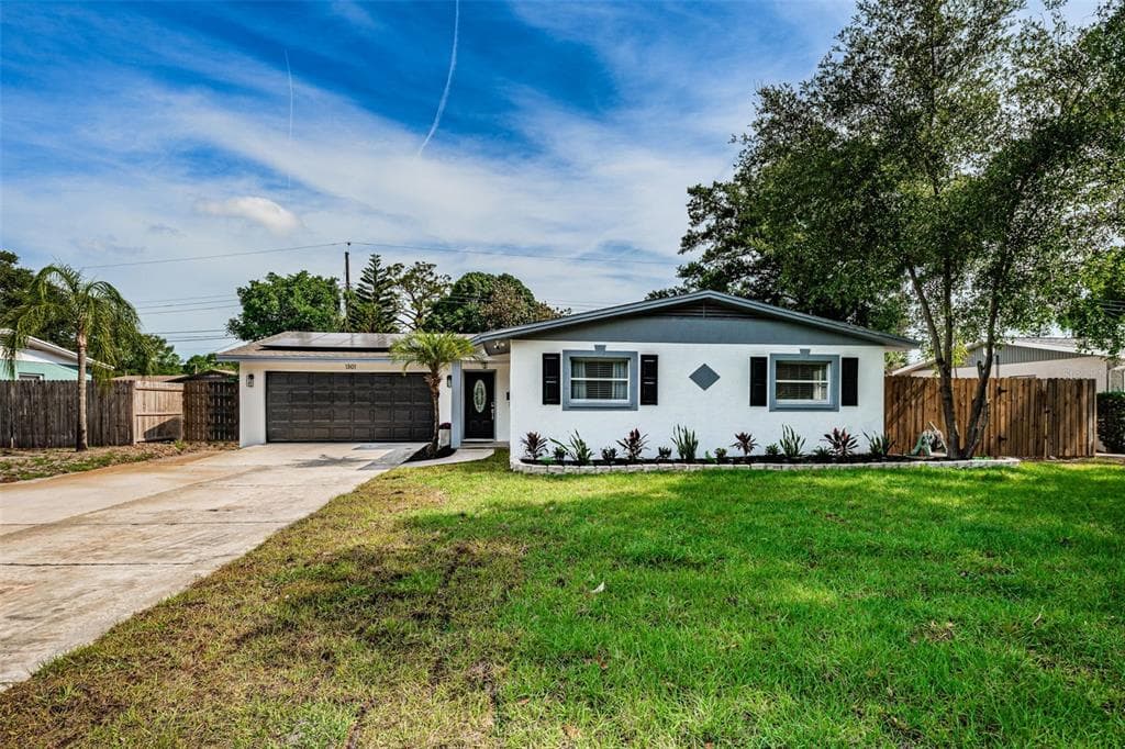 1301 79TH AVENUE N ST PETERSBURG, FL 33702