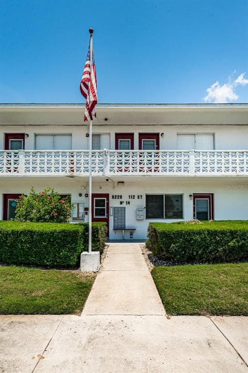 8220 112TH STREET UNIT 204 SEMINOLE, FL 33772