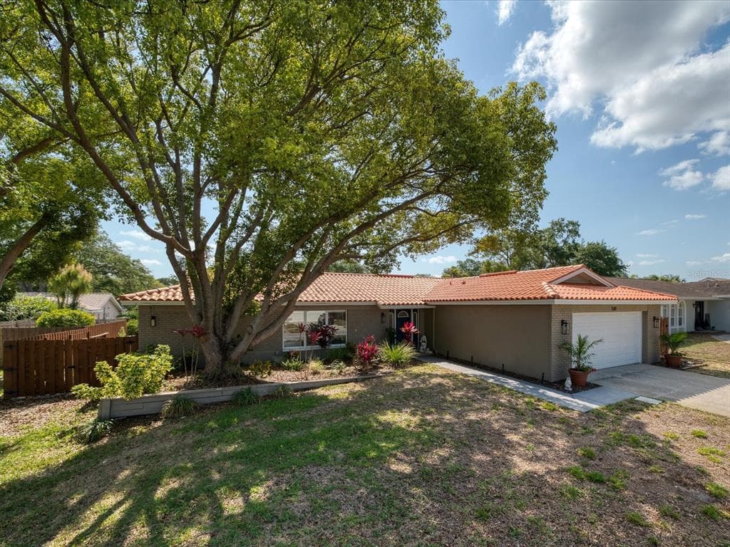 520 PLOVER PLACE PALM HARBOR, FL 34683