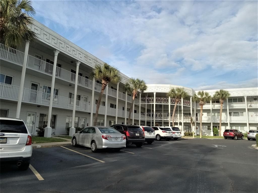 2450 CANADIAN WAY UNIT 24 CLEARWATER, FL 33763