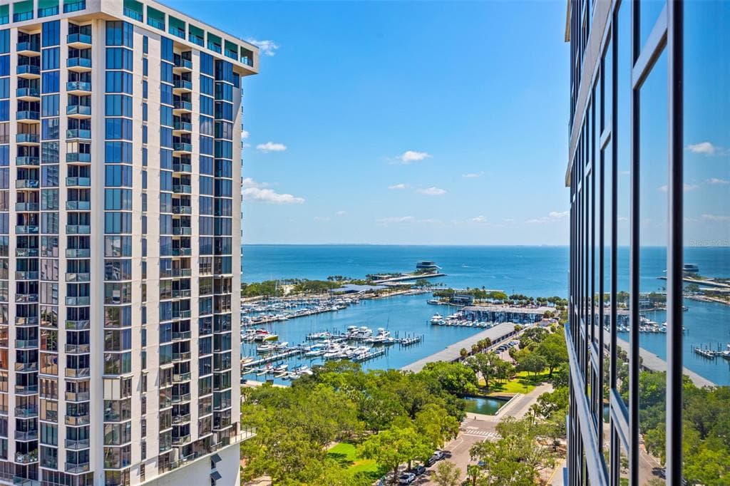 175 1ST STREET S UNIT 1901 ST PETERSBURG, FL 33701