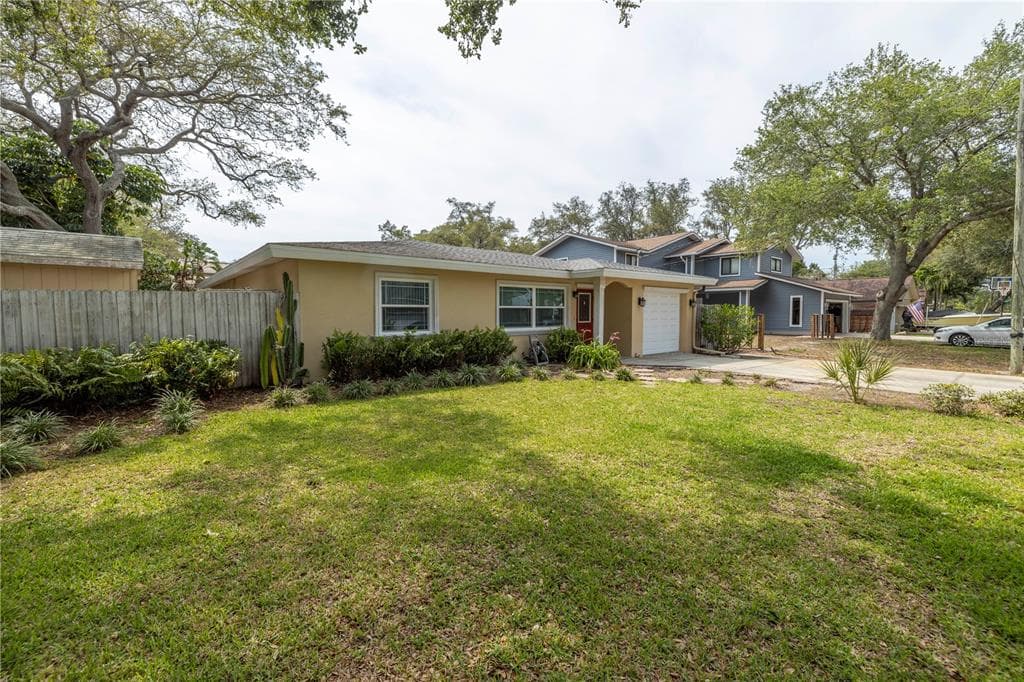10300 NINA STREET SEMINOLE, FL 33778