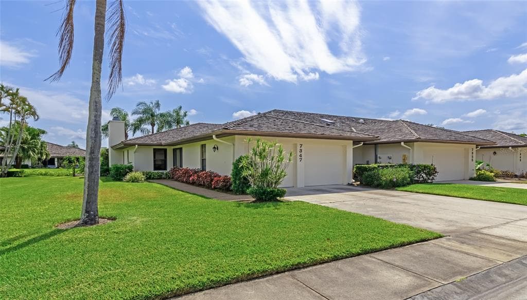 7347 ROYAL BIRKDALE DRIVE UNIT 18D SARASOTA, FL 34238