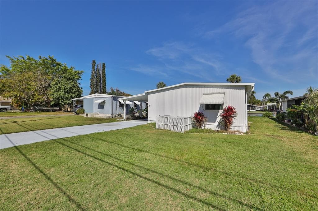 980 7TH STREET NW UNIT 97 LARGO, FL 33770