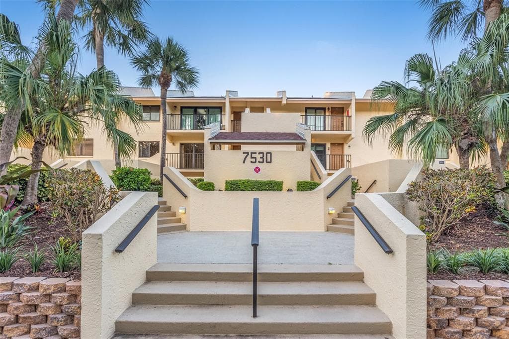7530 SUNSHINE SKYWAY LANE S UNIT 115 ST PETERSBURG, FL 33711