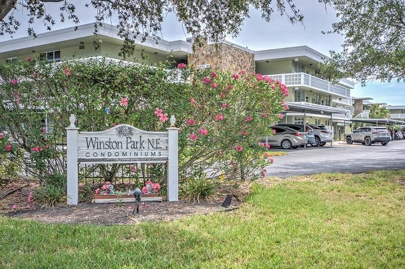 4885 1ST STREET NE UNIT 103 ST PETERSBURG, FL 33703