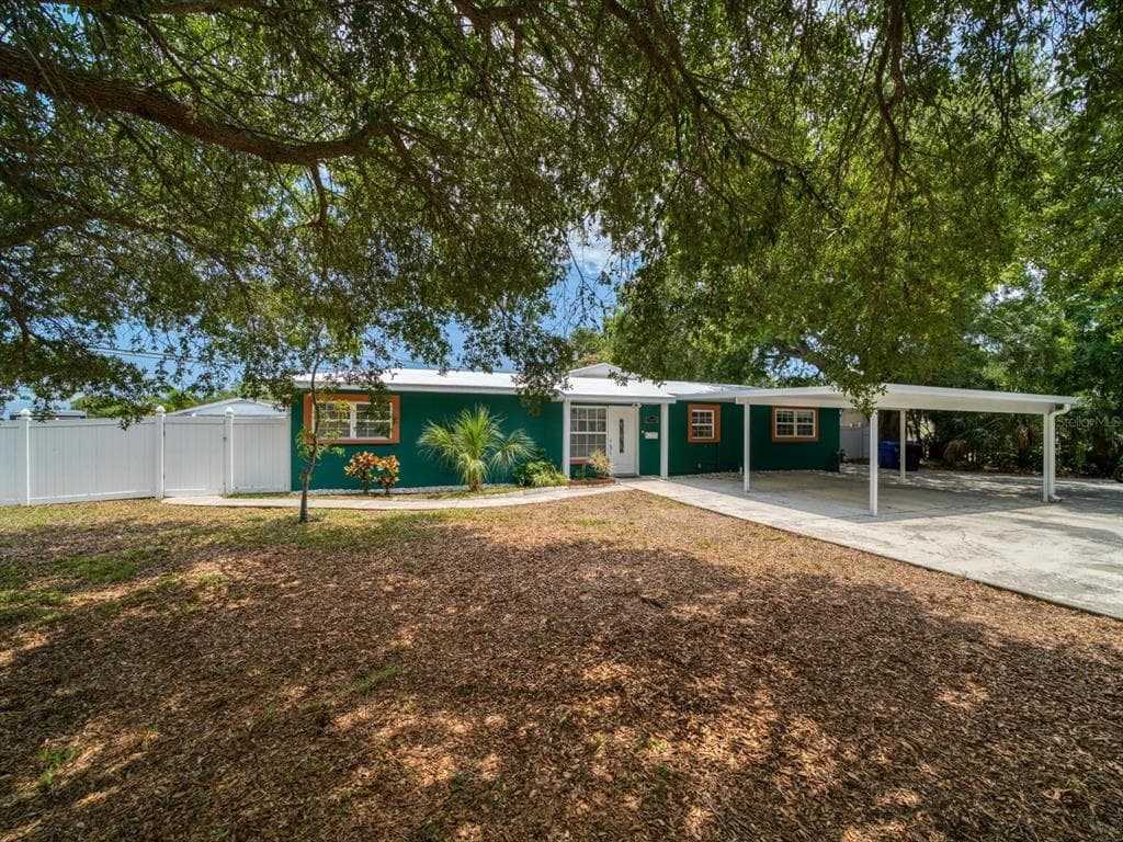 7691 10TH STREET N ST PETERSBURG, FL 33702