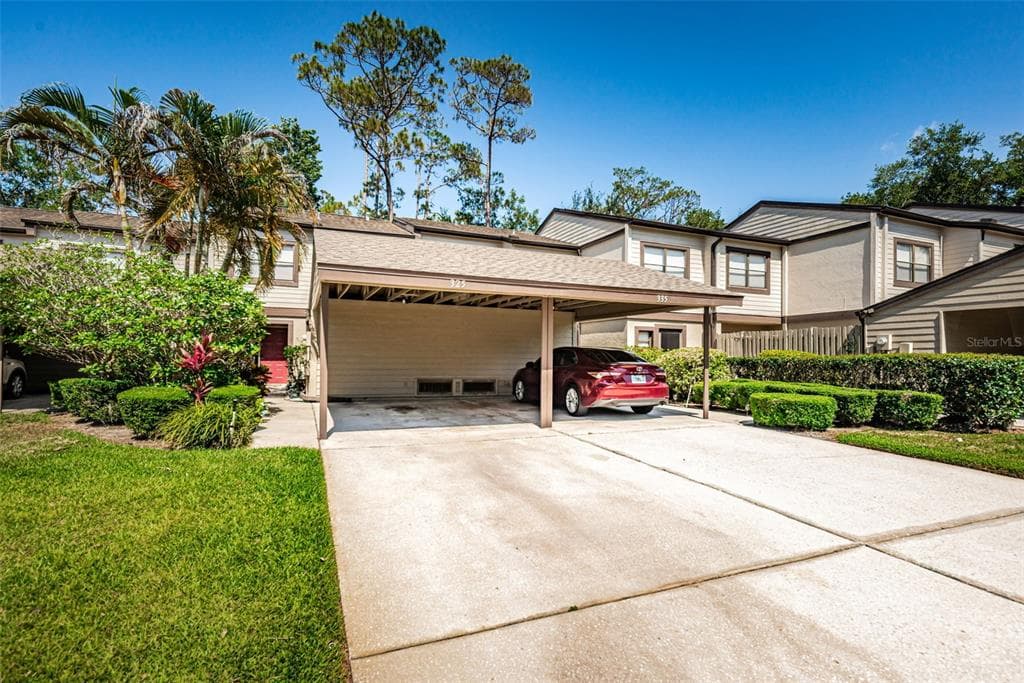325 WOODS LANDING TRAIL OLDSMAR, FL 34677