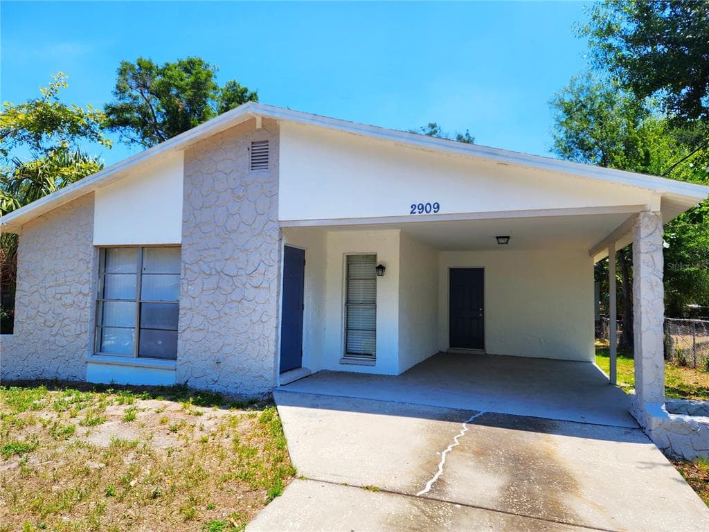 2909 CORD STREET TAMPA, FL 33605