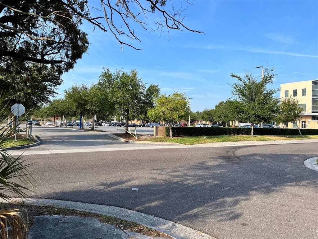 1246 UPTON COURT S ST PETERSBURG, FL 33712