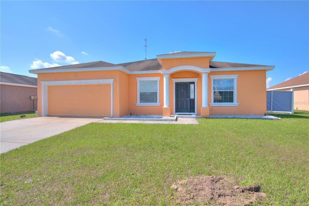 3255 WINCHESTER ESTATES CIRCLE LAKELAND, FL 33810