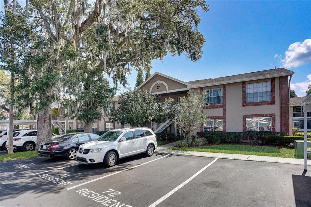 4920 MYRTLE OAK DRIVE UNIT 13 NEW PORT RICHEY, FL 34653