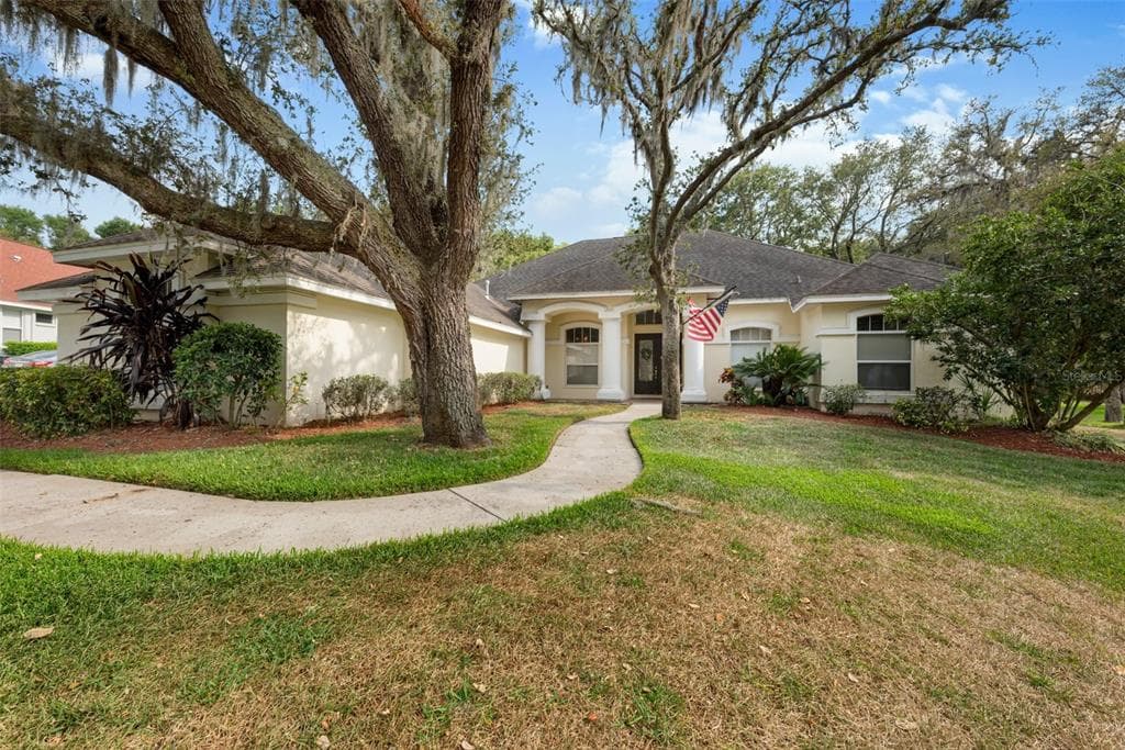 5112 SYLVAN OAKS DRIVE