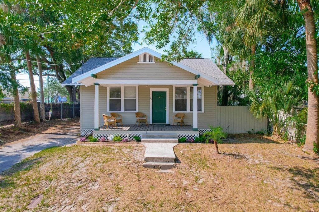 106 W IDA STREET TAMPA, FL 33603