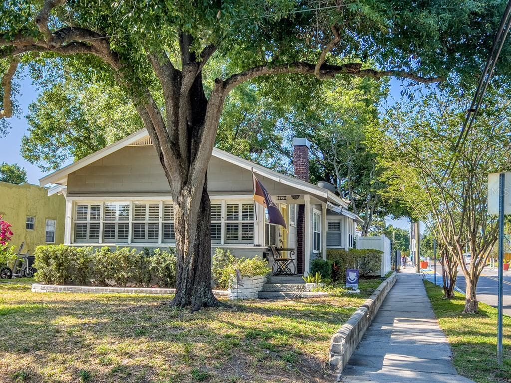 3320 W SAN PEDRO STREET TAMPA, FL 33629