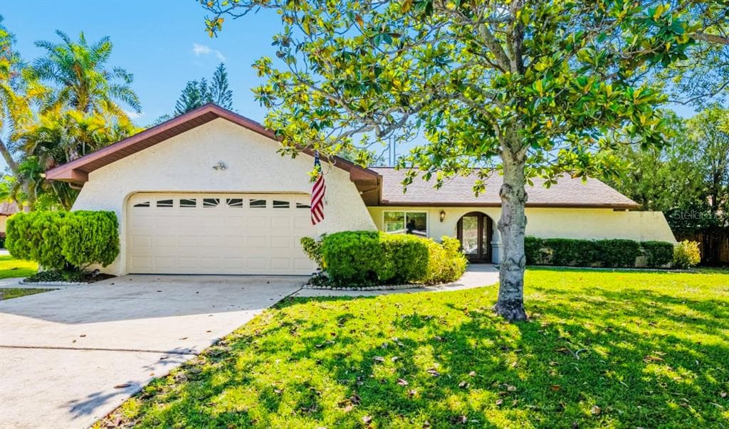 214 DUNBRIDGE DRIVE