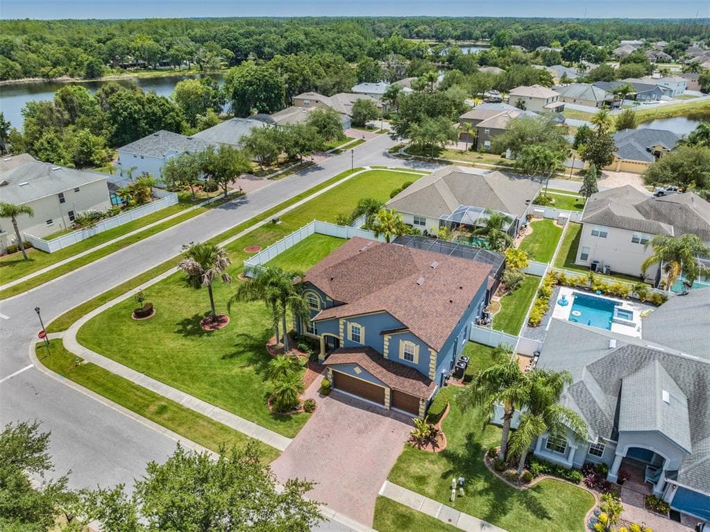20936 LAKE TALIA BOULEVARD LAND O LAKES, FL 34638