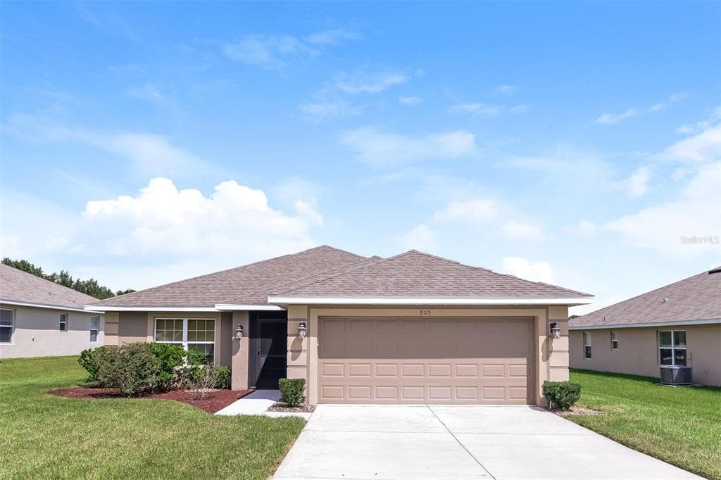 905 CHESTNUT DRIVE FRUITLAND PARK, FL 34731