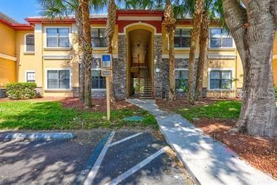 2141 PORTOFINO PLACE UNIT 8-2822 PALM HARBOR, FL 34683
