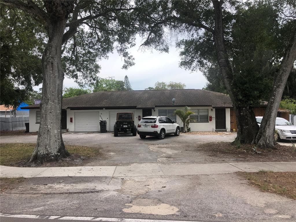 4040 46TH AVENUE N ST PETERSBURG, FL 33714