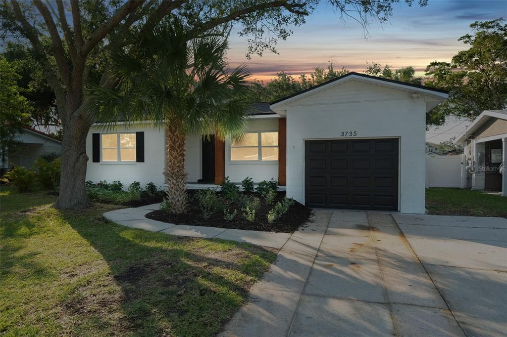 3735 OVERLOOK DRIVE NE ST PETERSBURG, FL 33703