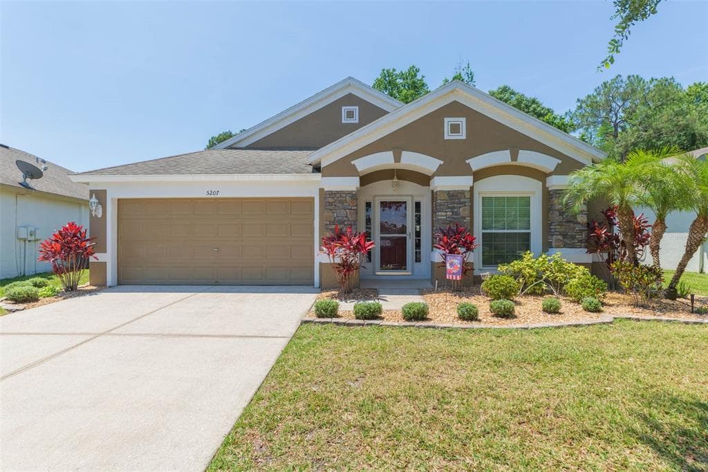 5207 ALGERINE PLACE WESLEY CHAPEL, FL 33544