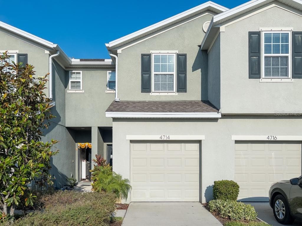 4714 WHITE SANDERLING COURT