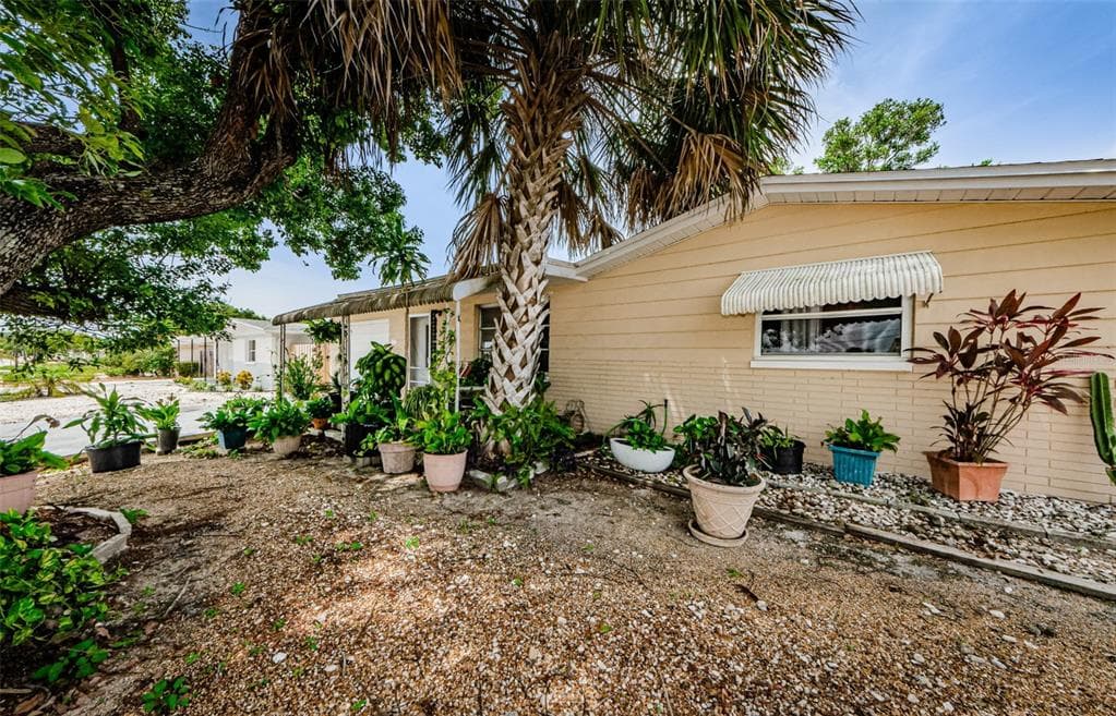 4923 GASLIGHT AVENUE HOLIDAY, FL 34690