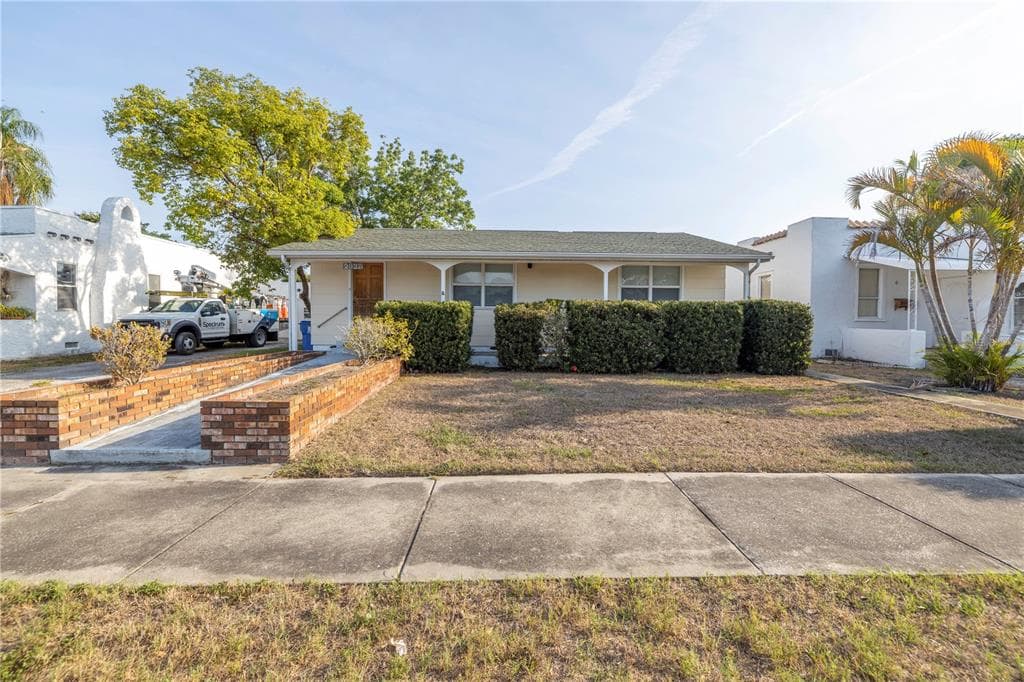 2837 18TH AVENUE N ST PETERSBURG, FL 33713