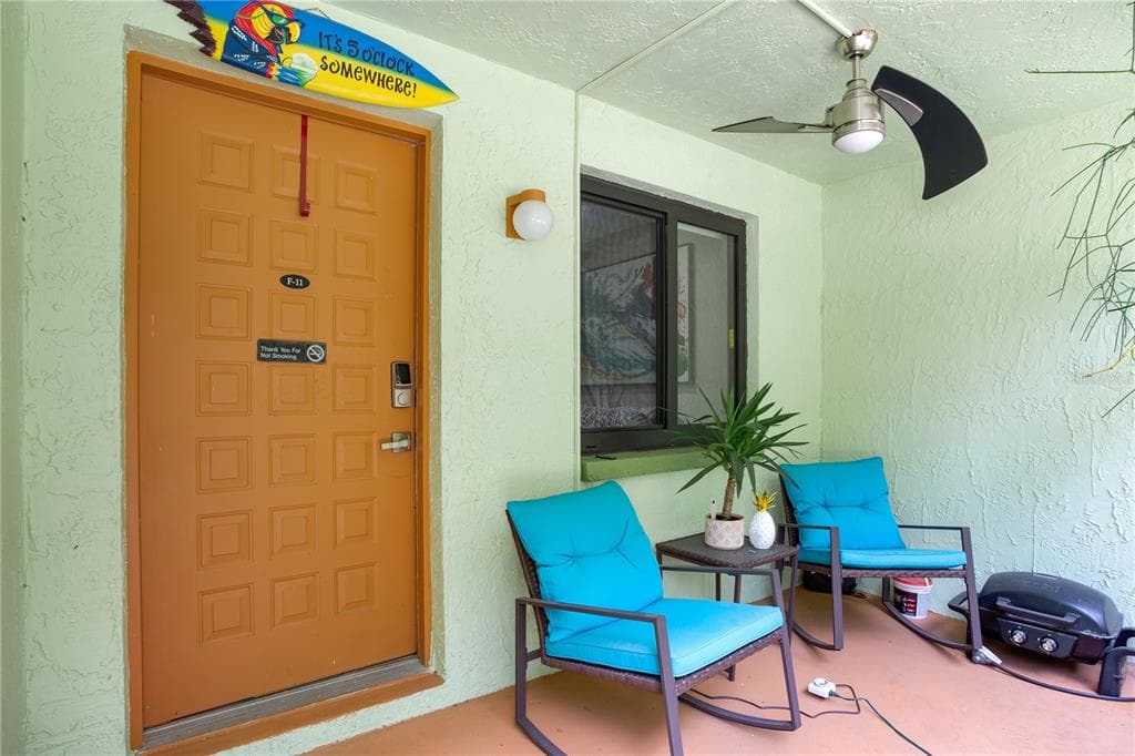 20921 HAULOVER COVE UNIT F11 LUTZ, FL 33558