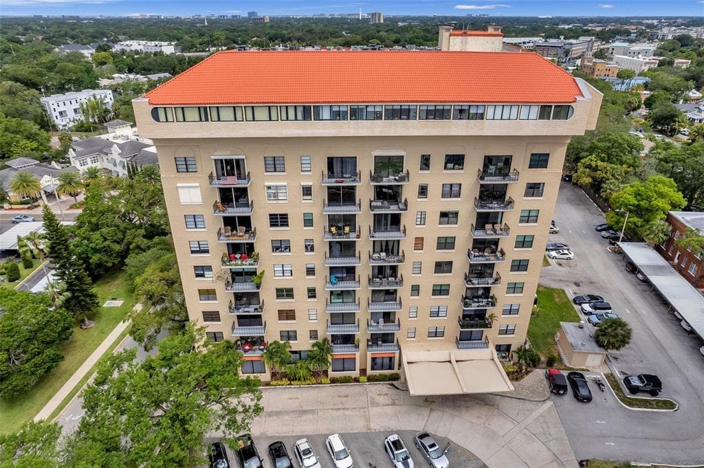 2109 BAYSHORE BOULEVARD UNIT 702 TAMPA, FL 33606
