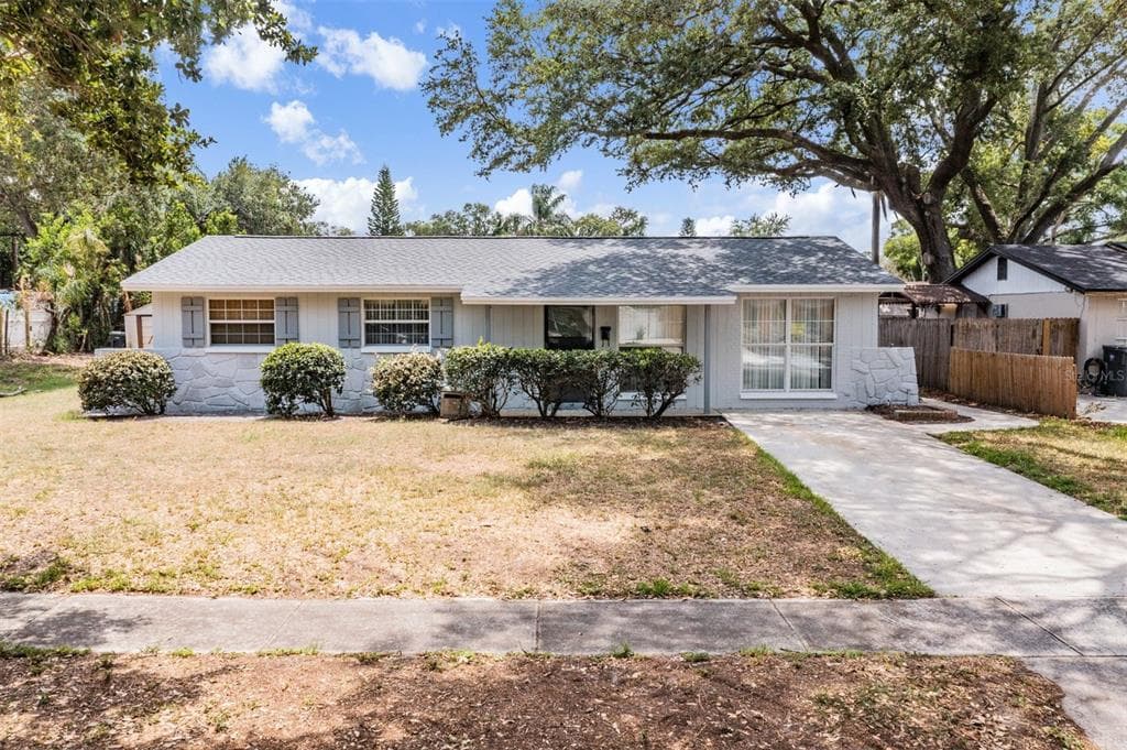 6710 FOUNTAIN AVENUE TAMPA, FL 33634