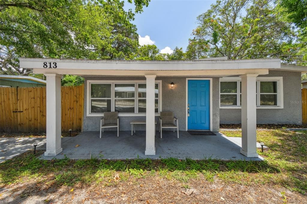 813 27TH STREET E BRADENTON, FL 34208