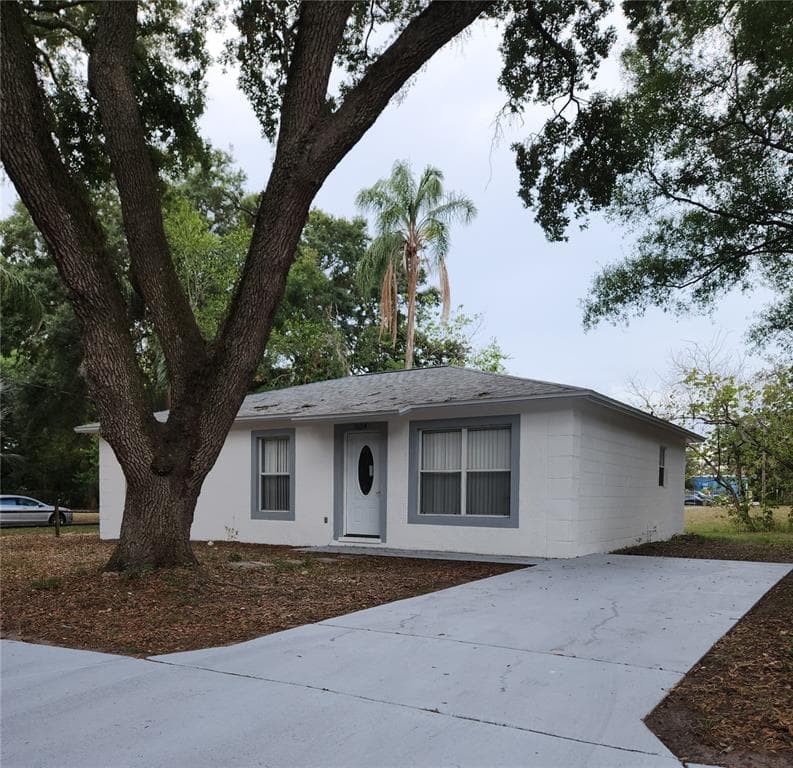10114 N JASMINE AVENUE TAMPA, FL 33612
