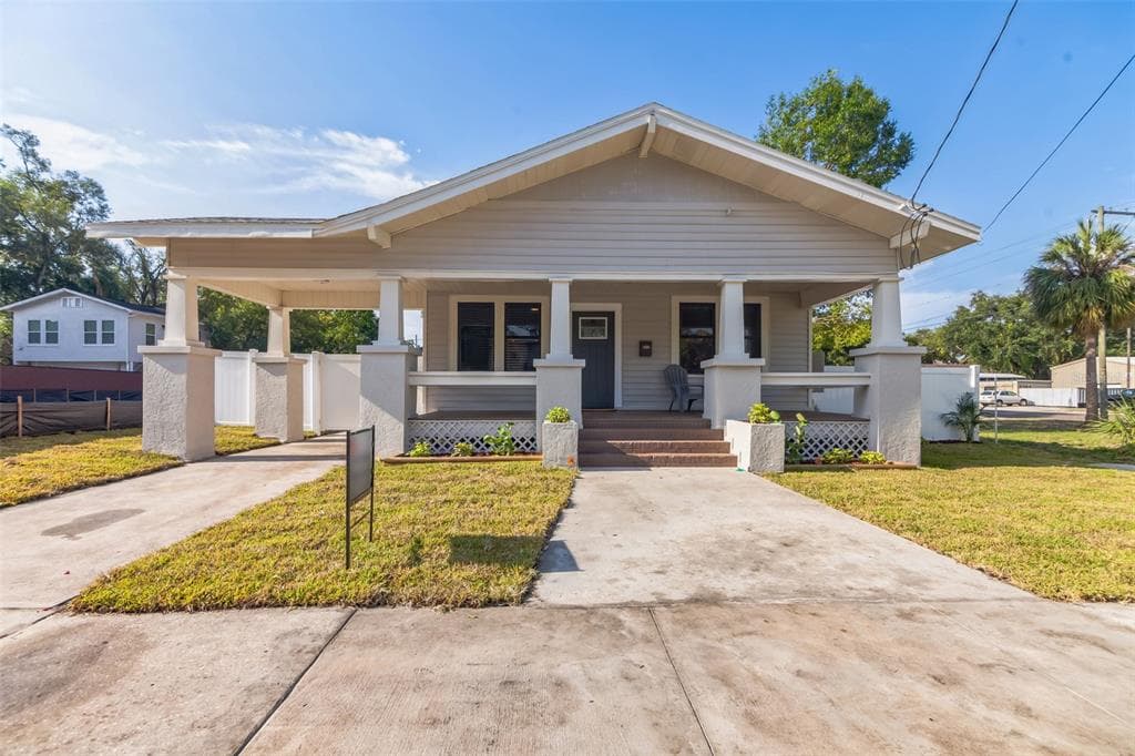 103 E PLYMOUTH STREET TAMPA, FL 33603