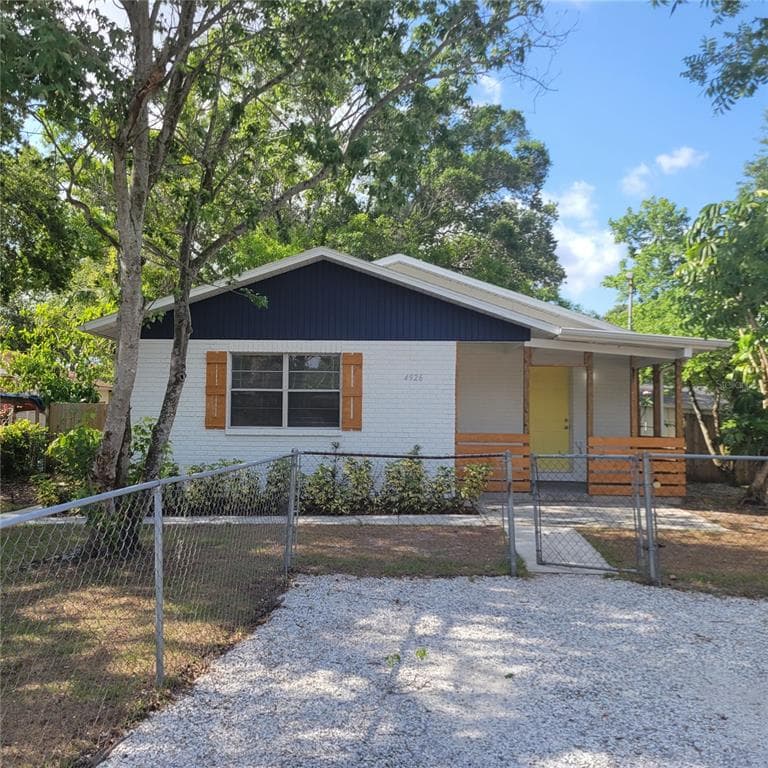 4926 HAINES ROAD N ST PETERSBURG, FL 33714