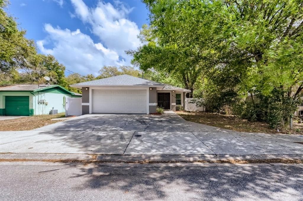 448 MAPLE WAY SAFETY HARBOR, FL 34695