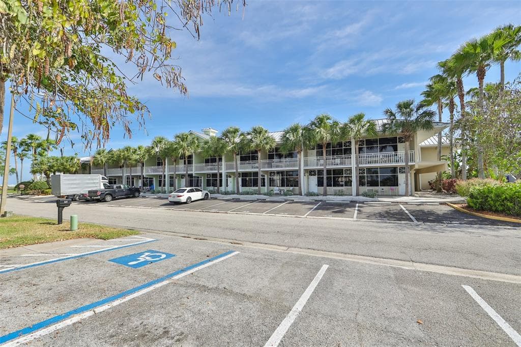 611 DESTINY DRIVE UNIT 617 RUSKIN, FL 33570