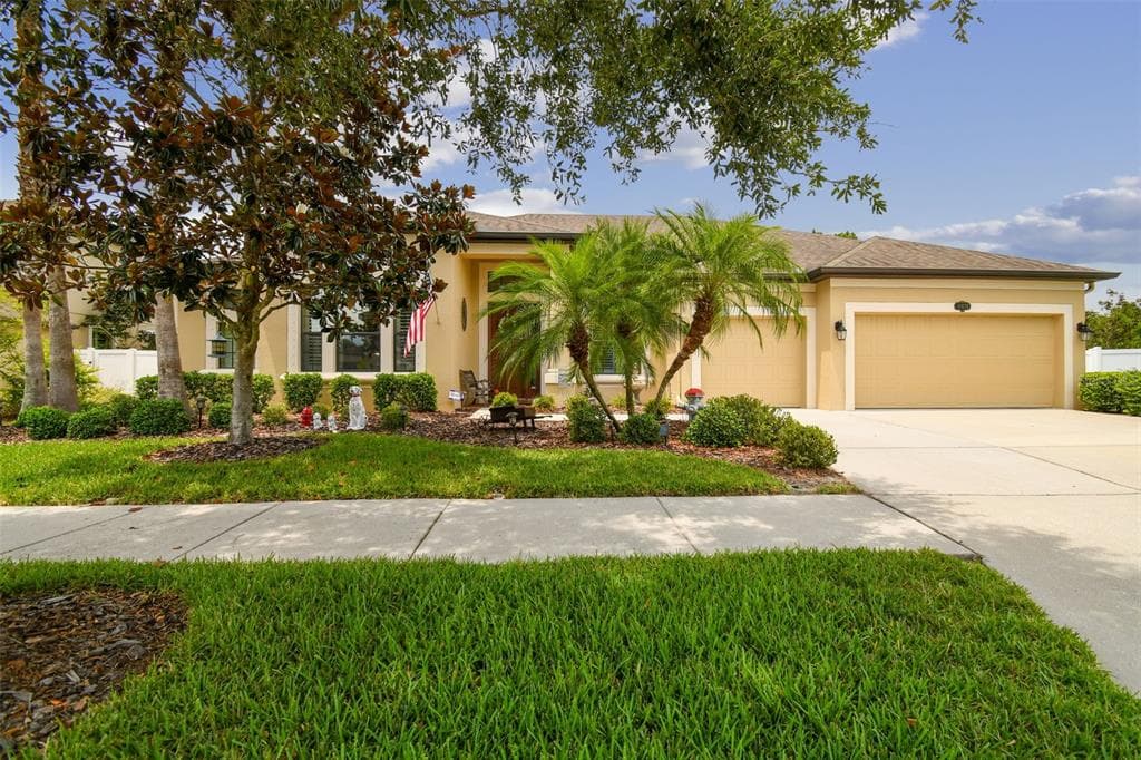 11822 GILMERTON DRIVE RIVERVIEW, FL 33579