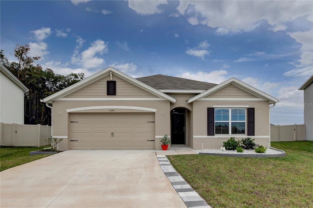 1544 GLEN GROVE LOOP WESLEY CHAPEL, FL 33543