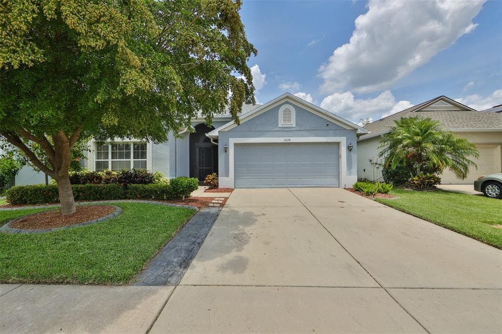1639 BONITA BLUFF COURT RUSKIN, FL 33570