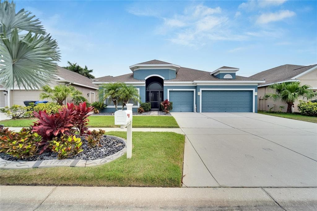 1778 MIRA LAGO CIRCLE RUSKIN, FL 33570