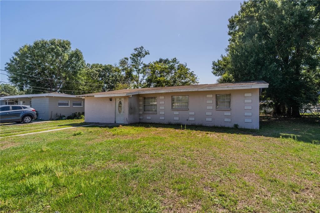 5207 S 80TH STREET TAMPA, FL 33619