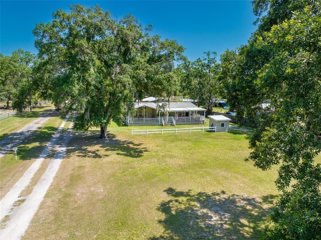 444 OLD WELCOME ROAD LITHIA, FL 33547