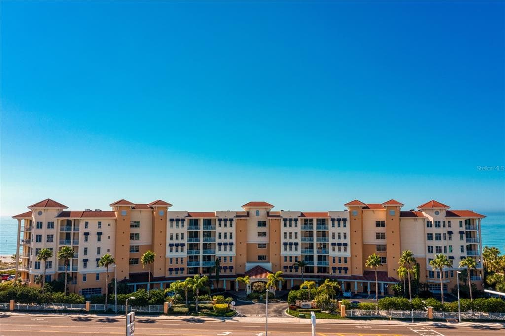 15208 GULF BOULEVARD UNIT 202 MADEIRA BEACH, FL 33708