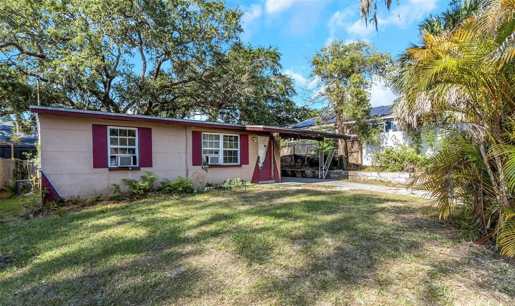 1090 MAIN STREET SAFETY HARBOR, FL 34695